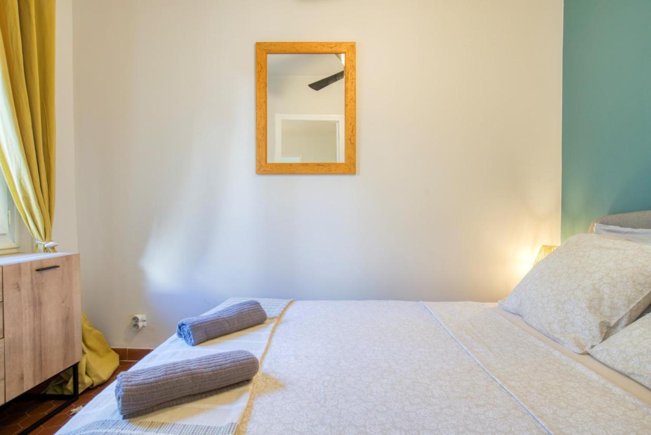 Cosy, Modern, Fully Equipped, Air Conditioning, Nice Historical, Old Town, 1Minute Walk From Beach - "Le Bunico 4" Εξωτερικό φωτογραφία
